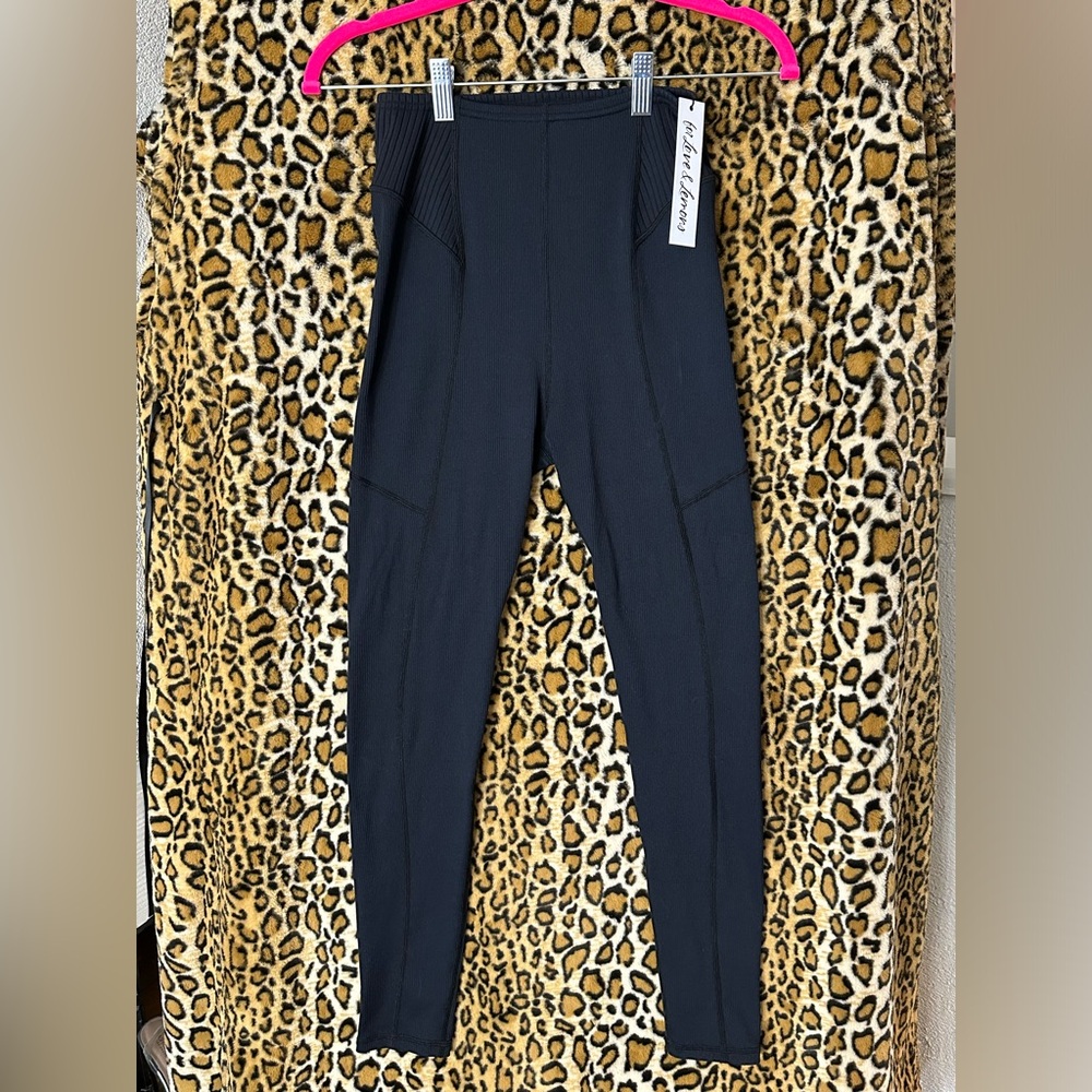 BNWT For Love 🖤 And Lemons 🍋 Payton Black Ribbed Leggings Size Small